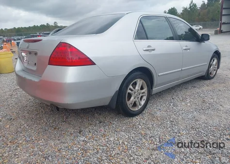 2007 Honda Accord 2.4 Se из США, поврежденный, VIN JHMCM56347C021330